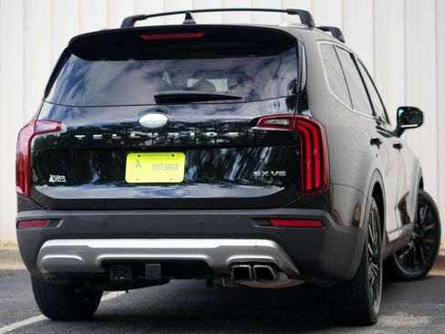 Used 2020 Kia Telluride SX w/ Towing Package FWD image 4