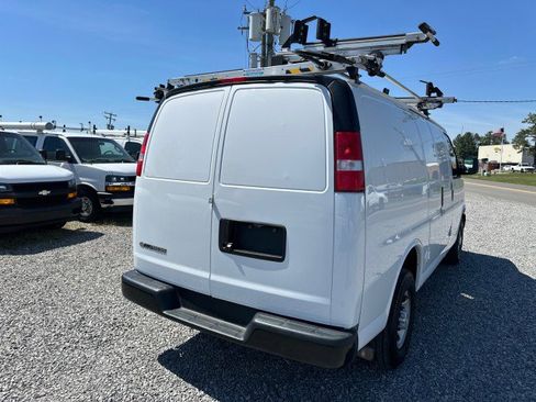 Used 2020 Chevrolet Express 2500 RWD image 9