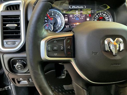Used 2019 RAM 1500 Big Horn AWD/4WD image 12