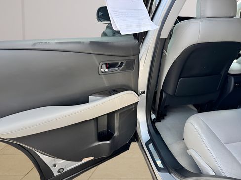 Used 2013 Lexus RX 350 FWD w/ Premium Pkg image 27