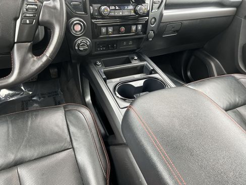 Used 2021 Nissan Titan PRO-4X w/ Pro-4x Convenience Package AWD/4WD image 23