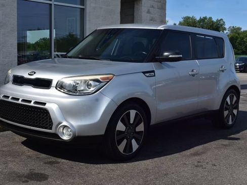 Used 2014 Kia Soul ! FWD image 14
