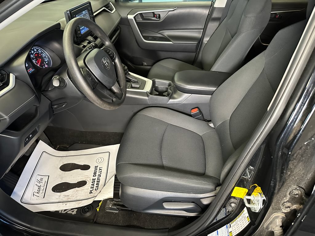 Used 2019 Toyota RAV4 LE w/ All Weather Liner Package AWD/4WD image 19