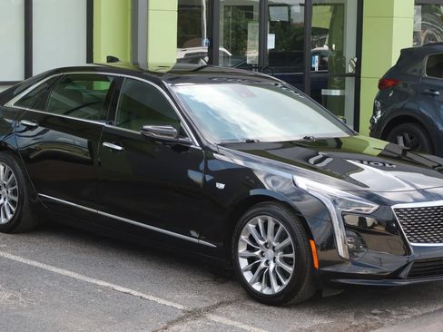 Used 2019 Cadillac CT6 Luxury w/ Driver Awareness Package AWD/4WD image 5