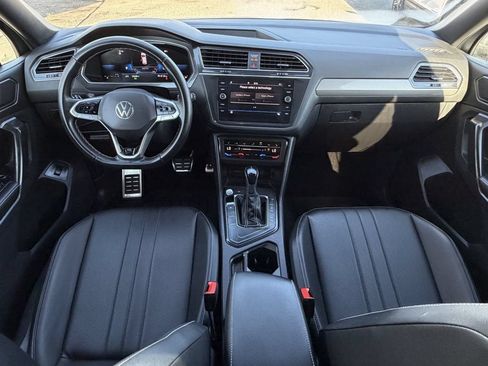 Used 2023 Volkswagen Tiguan SE R-Line FWD image 12