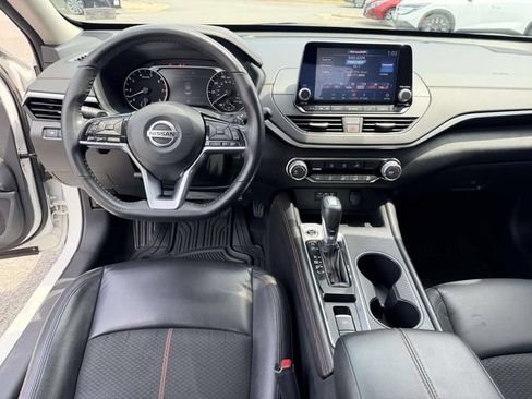 Used 2021 Nissan Altima 2.5 SR AWD/4WD image 17