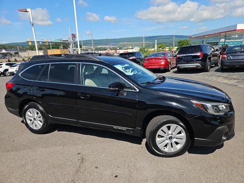 Used 2018 Subaru Outback 2.5i Premium AWD/4WD image 38
