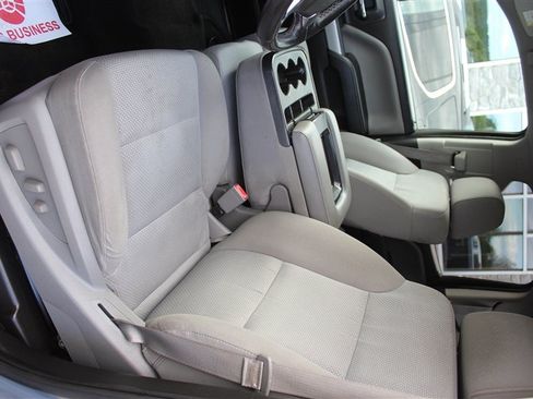 Used 2015 Chevrolet Silverado 2500 LT w/ LT Convenience Package AWD/4WD image 17