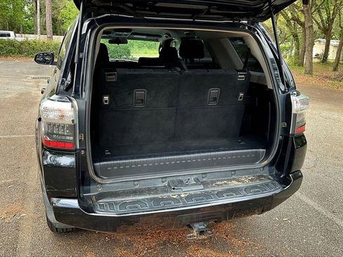 Used 2017 Toyota 4Runner SR5 RWD image 34