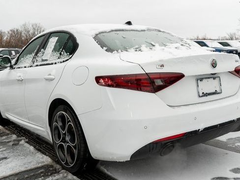 Used 2022 Alfa Romeo Giulia Ti w/ Active Assist Plus Package image 8