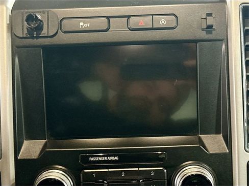 Used 2019 Ford F150 Lariat w/ Equipment Group 502A Luxury image 15