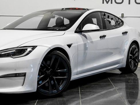Used 2023 Tesla Model S image 10