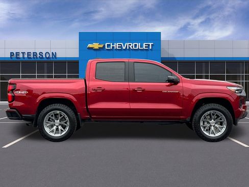 Used 2024 Chevrolet Colorado LT w/ LT Convenience Package III image 3