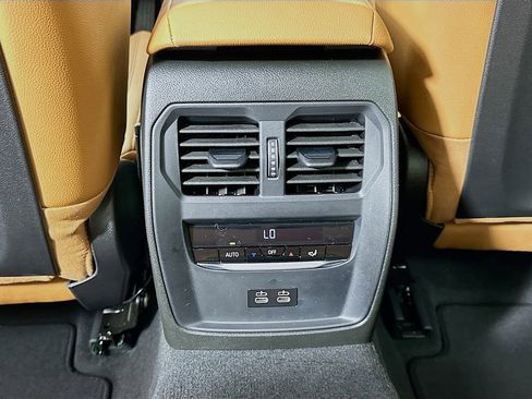 New 2026 BMW 330i xDrive 330i xDrive w/ Premium Package image 18