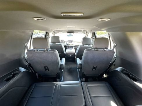 Used 2021 Chevrolet Tahoe LT w/ Luxury Package AWD/4WD image 19