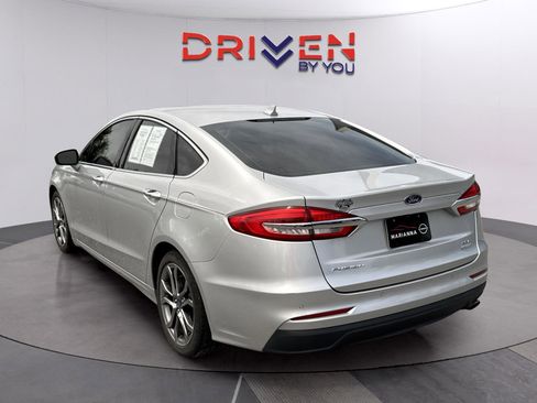 Used 2019 Ford Fusion SEL FWD image 3