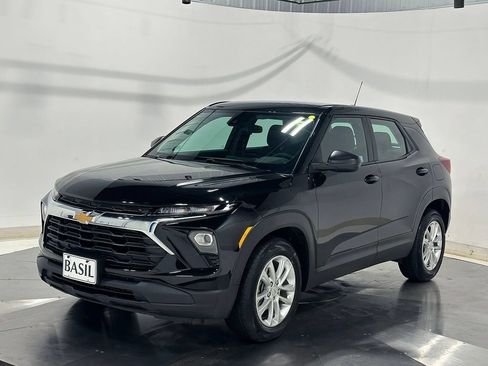 Used 2024 Chevrolet TrailBlazer LS FWD image 8