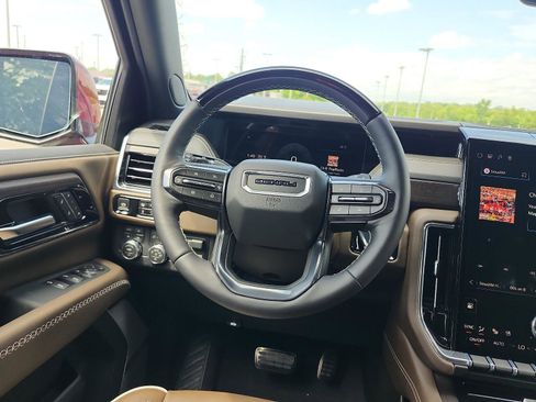 New 2026 GMC Yukon Denali Ultimate AWD/4WD image 13