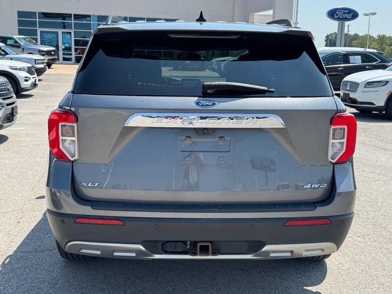 Used 2021 Ford Explorer XLT w/ Equipment Group 202A AWD/4WD image 4