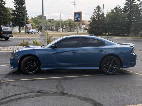 Used 2023 Dodge Charger R/T w/ Blacktop Package RWD image 10