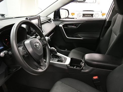 Certified 2022 Toyota RAV4 XLE image 19
