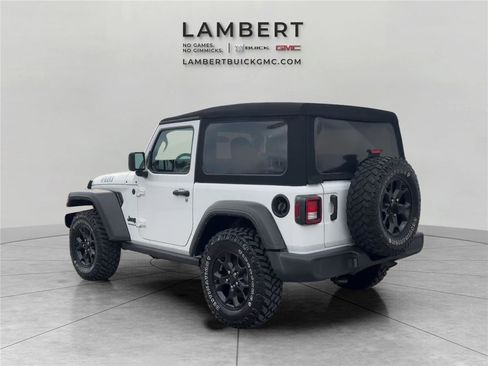 Used 2022 Jeep Wrangler Willys image 3