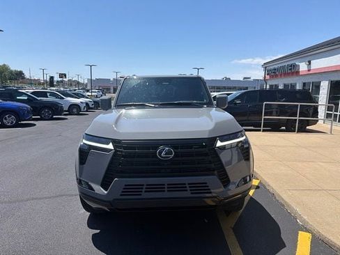 Certified 2026 Lexus GX 550 w/ Accessory Package (2T) AWD/4WD image 12
