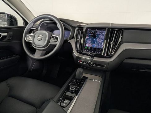 Used 2025 Volvo XC60 B5 Plus AWD/4WD image 22