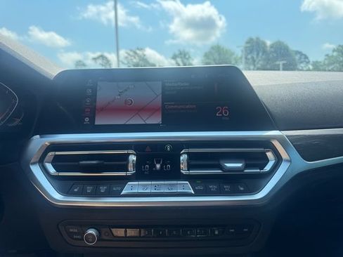 Used 2021 BMW 330i Sedan w/ Convenience Package RWD image 21
