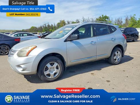 Used 2015 Nissan Rogue S w/ Convenience Package AWD/4WD image 1