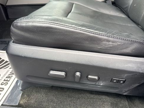 Used 2016 Ford Expedition Limited w/ Equipment Group 301A image 14