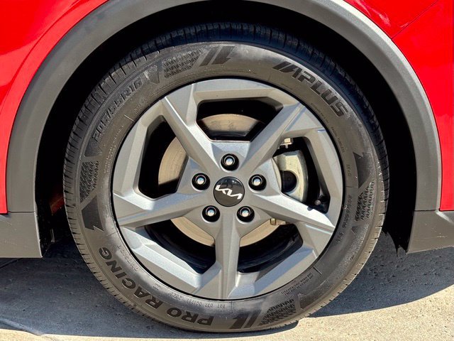 Used 2025 Kia K4 FWD image 29