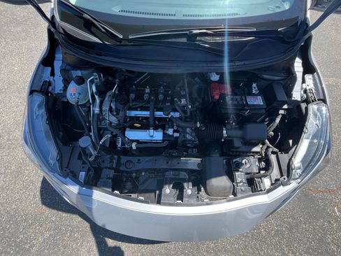Used 2025 Nissan Versa SV FWD image 30