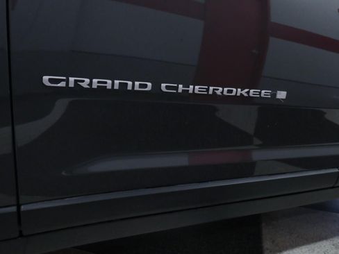 Used 2025 Jeep Grand Cherokee L Limited RWD image 38