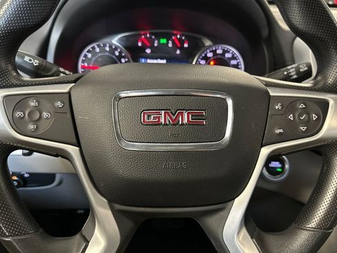 Used 2024 GMC Terrain SLE AWD/4WD image 23