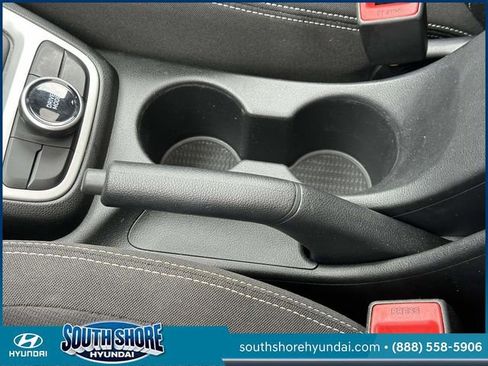 Certified 2023 Hyundai Venue SEL w/ Cargo Package image 34