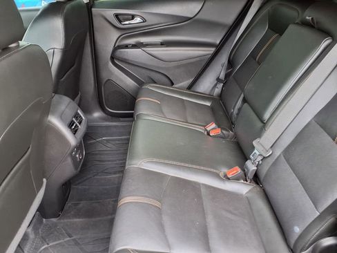Used 2023 Chevrolet Equinox Premier image 11