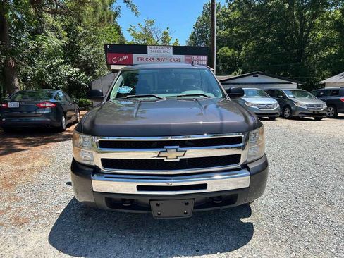 Used 2011 Chevrolet Silverado 1500 LS RWD image 2