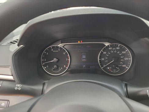 Used 2025 Nissan Altima 2.5 SV FWD image 26