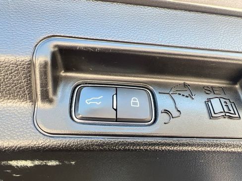 Used 2021 Ford Explorer Limited w/ Hybrid Equipment Group 310A AWD/4WD image 14