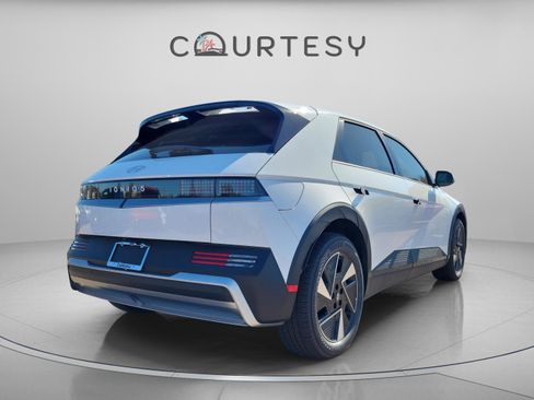 New 2026 Hyundai Ioniq 5 SE image 4