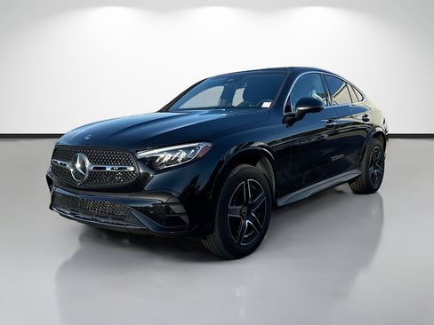 Used 2025 Mercedes-Benz GLC 300 4MATIC image 7