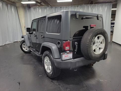 Used 2017 Jeep Wrangler Unlimited Sport w/ Quick Order Package 24S AWD/4WD image 7