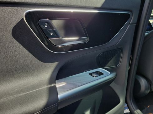 Certified 2026 Mercedes-Benz GLC 300 4MATIC image 8