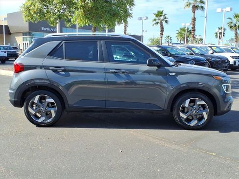 Certified 2025 Hyundai Venue Limited image 6
