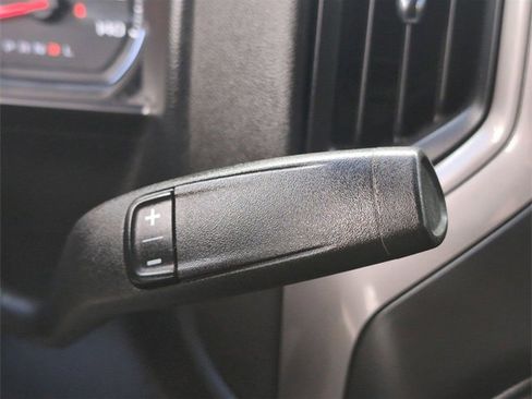 Used 2021 Chevrolet Silverado 1500 Custom image 15