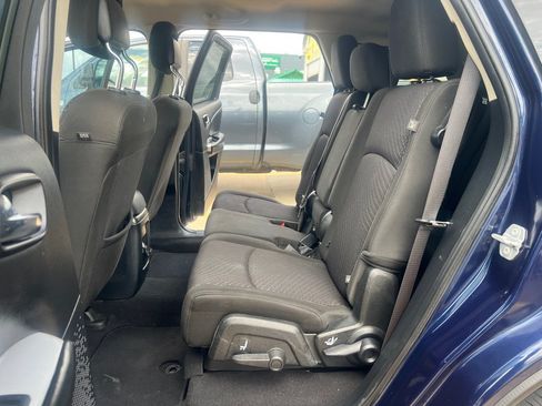 Used 2019 Dodge Journey SE FWD image 14