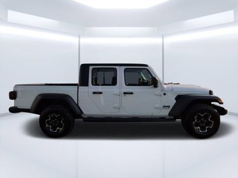 Used 2024 Jeep Gladiator Sport AWD/4WD image 2