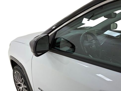 Used 2022 Jeep Compass Limited w/ Elite Group image 10