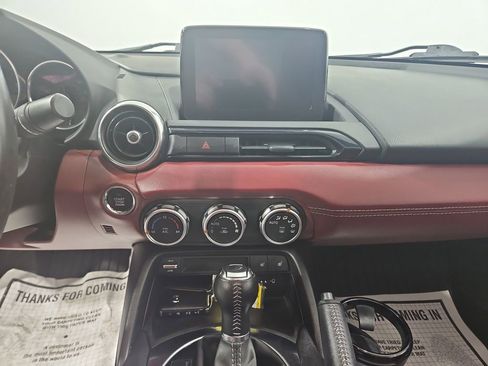 Used 2020 MAZDA MX-5 Miata RF Grand Touring image 19